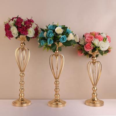 China Wedding Decoration Gold Crown Metal Flower Vase for sale