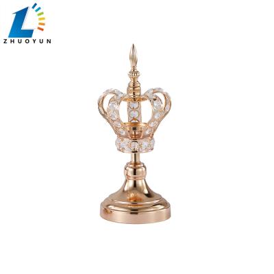 China Handmade Factory Direct Vintage Decoration Wedding Table Centerpiece Gold Iron Crown Candle Holder for sale