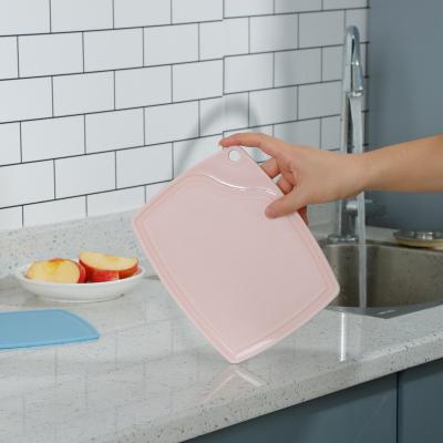 China Custom Made Colorful Light Weight Food Grade Plastic Chopper Cutting Board Eco-Friendly Sustainable Kitchen For Kitchen for sale