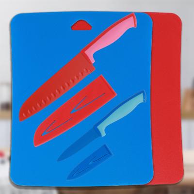 China Good quality durable four pieces non stick kitchen knife liner set with chopper and knife cover for sale