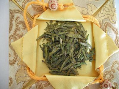 中国 中国人の杭州香りがよく新しい Longjing の緑茶の一学年 販売のため