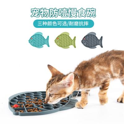 China Hot-selling non-automatic cat dish silicone cat dog feeder slow fish shaped food bowl anti-clogging dish for sale