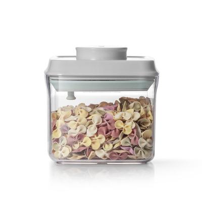 China Freshness Preservation Crystal Clear Cereal Food Storage Set Pantry Organization Pet Food Storage Container With Lids for sale