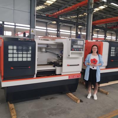 China CK6140 horizontal de la cama plana Guía duro ferrocarril control cnc máquina de torno centro de torneado en venta