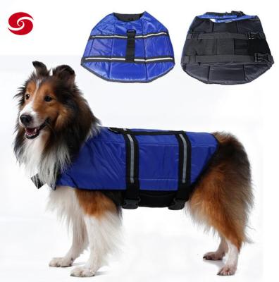 Chine Gilet de vie de natation d'animal familier de costume de veste de chien en nylon de tissu d'Oxford à vendre