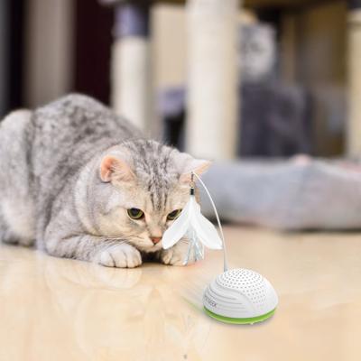 China PetGeek Manufacturer Wholesale Bettery Stocked Smart Cat Toy with Real Feathers for sale