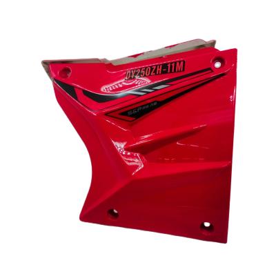 China DAYANG Alto rojo Motorcycle Gasoline Fuel Tank Cover para el tanque de aceite de triciclo Capa lateral en venta