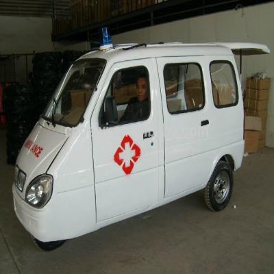 Chine 800W Ambulances fermées Tricycle motorisé pour 4 personnes en Afrique Passager frein à tambour à vendre