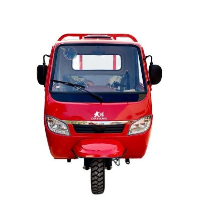 Cina 250cc 5 ruote pick up cargo triciclo con cabina chiusa e motore da 1000W in vendita