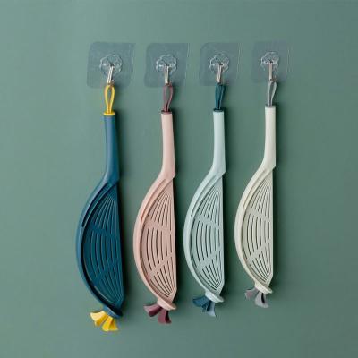 China Sustainable Kitchen Household Hanging Rice Washing Tool clip on food strainer rice cleaner plastic rice washer for sale