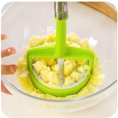 China Sustainable Fruits Vegetables Kitchen Cooking tools Squeezer Potato Sweet Avocado Cauliflower Garlic Crusher Potato Masher for sale