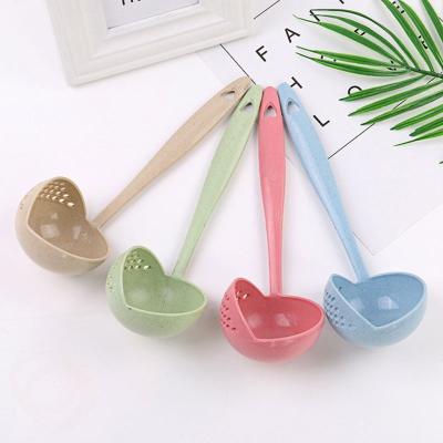 China Sustainable Hot Sale Kitchen Cooking utensil separating oil soup ladle Wheat Straw Soup Ladle With Filter Strainer Long Handle for sale