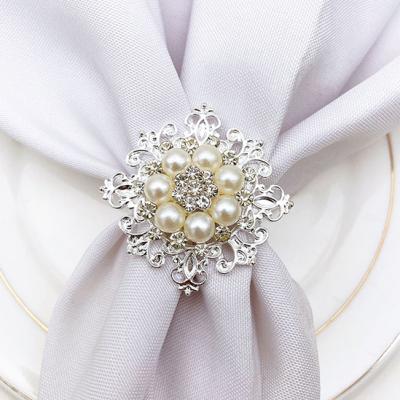 China Modern Viable Napkin Ring Jewelry Pearl Napkin Ring Snowflake Shape Rhinestone for sale