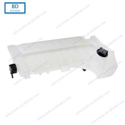 China Expansion tank for Volvo VERTICAL, VNL 2009-2013 OEM: 21846997, 21513975, 21314361, 21074555, 20968795, 21000194, 21038101, VERTICAL NAVIGATION 21067134 for sale