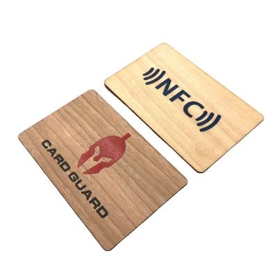 China Wooden E-Field Signal Blocker Waterproof / Waterproof Protection Credit Card Rfid Blocking Card zu verkaufen