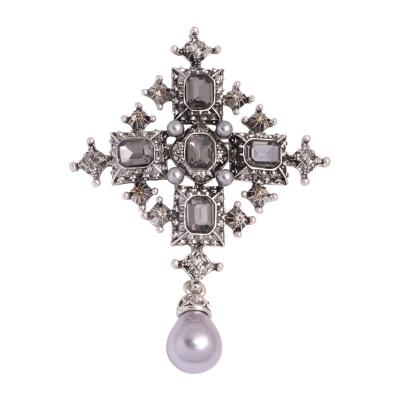 China Baroque Alloy Rhinestone Brooch Pearl Coat Pin Brooch Shirt Collar Brooch Cross Pin for sale