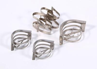 中国 SS316 3 Inch Saddle Ring Packing 70mm Metal Random Column Packing 販売のため