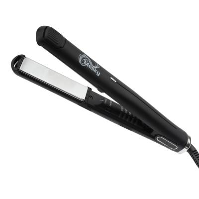 China Professional 280-470F Ceramic Hair Straightener 40W Tourmaline Flat Iron for sale