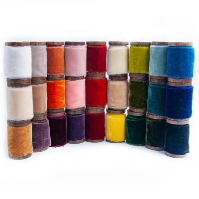 China Custom Wholesale Velvet Ribbon Bow 27 Colors High Tenacity Ribbon for sale