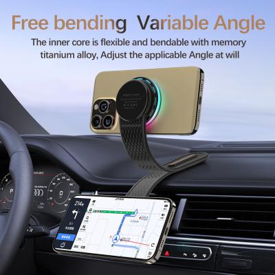 Cina Magnetic Suction Type Vehicle-Mounted Wireless Charger for Stable Charging on the Go in vendita