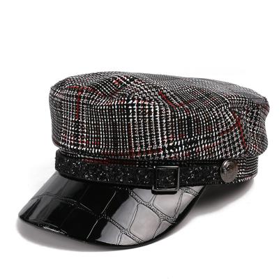 China Korean version of the image of the new flat cap British octagonal winter hat retro navy plaid berets for sale