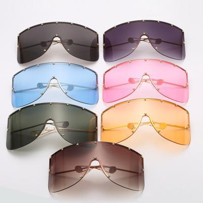 China Fashion Sunglasses 2021 Oversized Sun Glasses Shield Sun Glasses Frames Trendy Men Women Big for sale