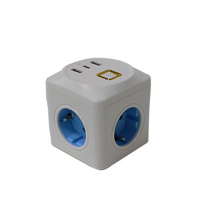 China Universal EU Outlet In Electrical Power Cube 3 Way Adapters USB Ports Travel Plug for sale