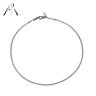 China Casual/Sporty Unique Silver Plated Sterling Silver Personality Charm Statement Necklace Female Necklace for sale