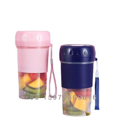 China Top Quality Mini Home Usb Hand Juicer Blender Juicer Easy Handling Electric Cup Widely Used for sale