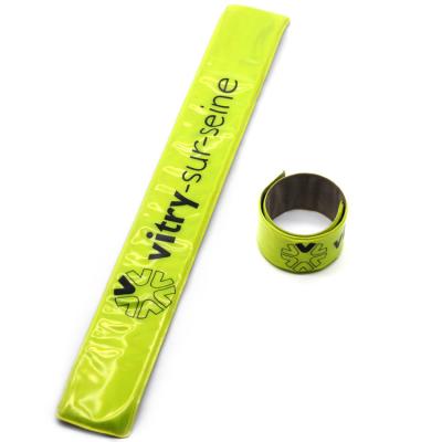 China Bulk Cheap Custom Cheap Environmentally Friendly Waterproof Plastic Snap Slap Bulk Reflective Wristband PVC for sale