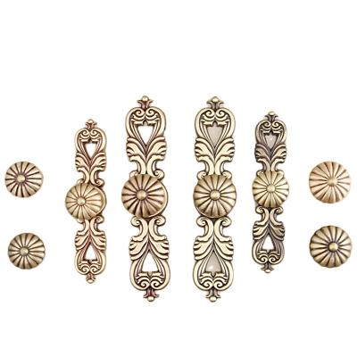 China Eco - Friendly Antique Brass Kitchen Cupboard Cupboard Door Handles Furniture Handle for sale