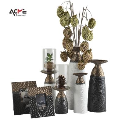 China Items Ceramic Vases Wholesale New Design Luxury Hotel Gold Plating Ceramic Tabletop Vases Modern Decoration Pieces For Home Decor for sale