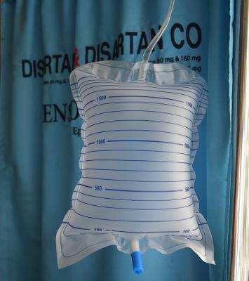 China Pull-push/twisted/cross or no valve hospital bed large capacity incontinence drainage collector male-female urine collection bag for sale