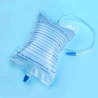 China Pull-push/twisted/cross or without valve emergency urine bags 2000ml drainage disposable urine collection bag for sale