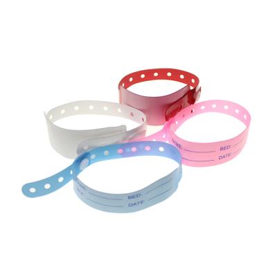 China Custom Programmable Plastic Vinyl ID PVC Hospital Patient ID Wristbands Medical Wristbands for sale