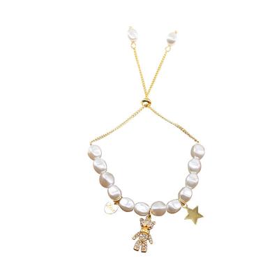 China Hot Selling Imitation Gold Beaded Ladies Bracelet Girls Vintage Resin Bear Star Cute Fashion Pearl Party Game Accessories for sale