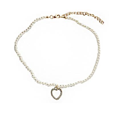 China Fashion Accessories Jewelry Necklace Clavicle Chain CLASSIC lmitation Beads Zinc Alloy Short Chain Woman Gold Girl Pendant Heart Shaped for sale