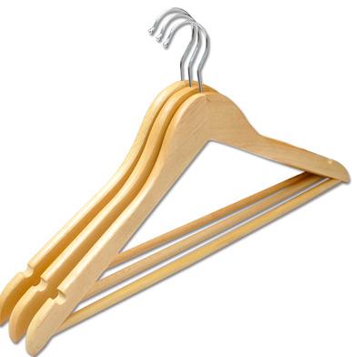 China Dormitory Multifunctional Wooden Balcony Hanger Morden Non-Slip Clothes Hanger for sale