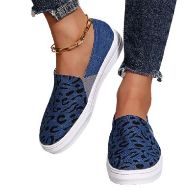 China Around 2021 fashion women's leopard loafer slip-on canvas casual shoes low top flats sneakers for sale