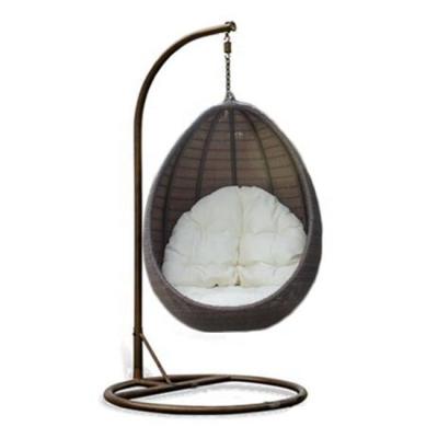 China Factory Sale Steel Rattan Garden View Patio Swing Egg Chair Super Comfortable Modern Outdoor Hanging Egg Shaped Chair for sale