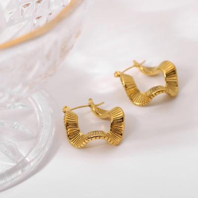 China European and American fashion titanium steel wavy waterproof and rust proof earrings 18K gold plated stainless steel earrings for sale