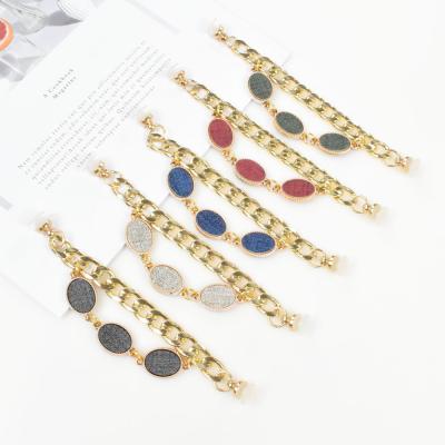 China Chains Shapes Design Clog Decoration Shoe Charm DIY Sandal Chains Shoe Accessories Metal Customized for sale