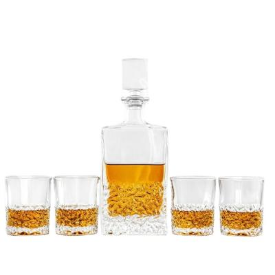 China Wholesale Whiskey Glass 310ml Minimalist Clear Glass 25oz Etched Square Crystal Whiskey Decanter Set for sale