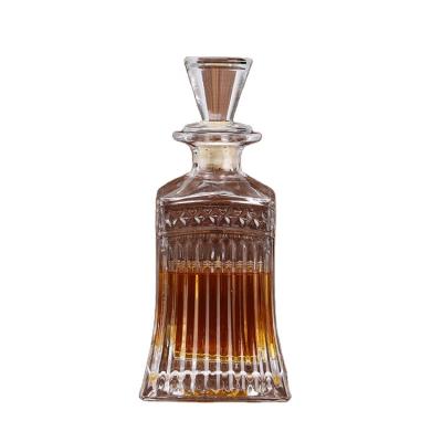 China Minimalist Transparent 500ml Etched Glass Whiskey Bottle With Synthetic Cork / Glass Stopper for sale