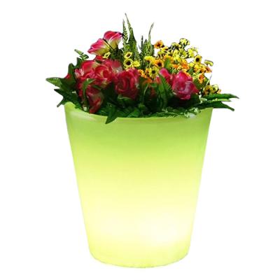 China Modern Round IP65 Waterproof Rechargeable Battery 16 Color LED Luminous Plastic Flower Pot for sale