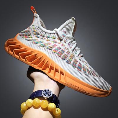 China Fashion Trend Mens Running Sneakers Woven Casual Flight Woven Breathable Mens Sport Shoes Fashion Shoes for sale