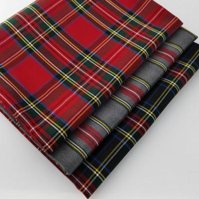 China YARN DYED Classic Scotland Plaid Pattern 100% Polyester JK Uniform Fabric for Bagging for sale