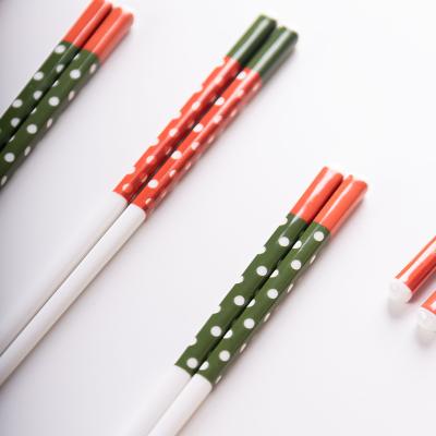 China Viable Wholesale Ceramic Chopsticks Gift Set Custom Chinese Sushi Chopsticks Porcelain for sale