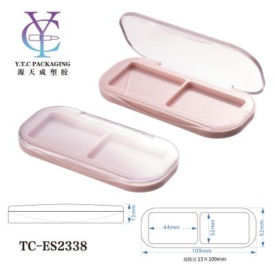 China Recycled Materials Two Compartment Eyeshadow Case Empty Plastic Blush Case Cosmetic Packaging With Private Label for sale