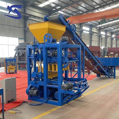 China QT4-24 Hotels Cement Vibration Brick Block Making Machine Semi Automatic for sale